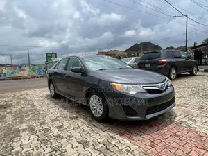 Toyota Camry 2012 Gray