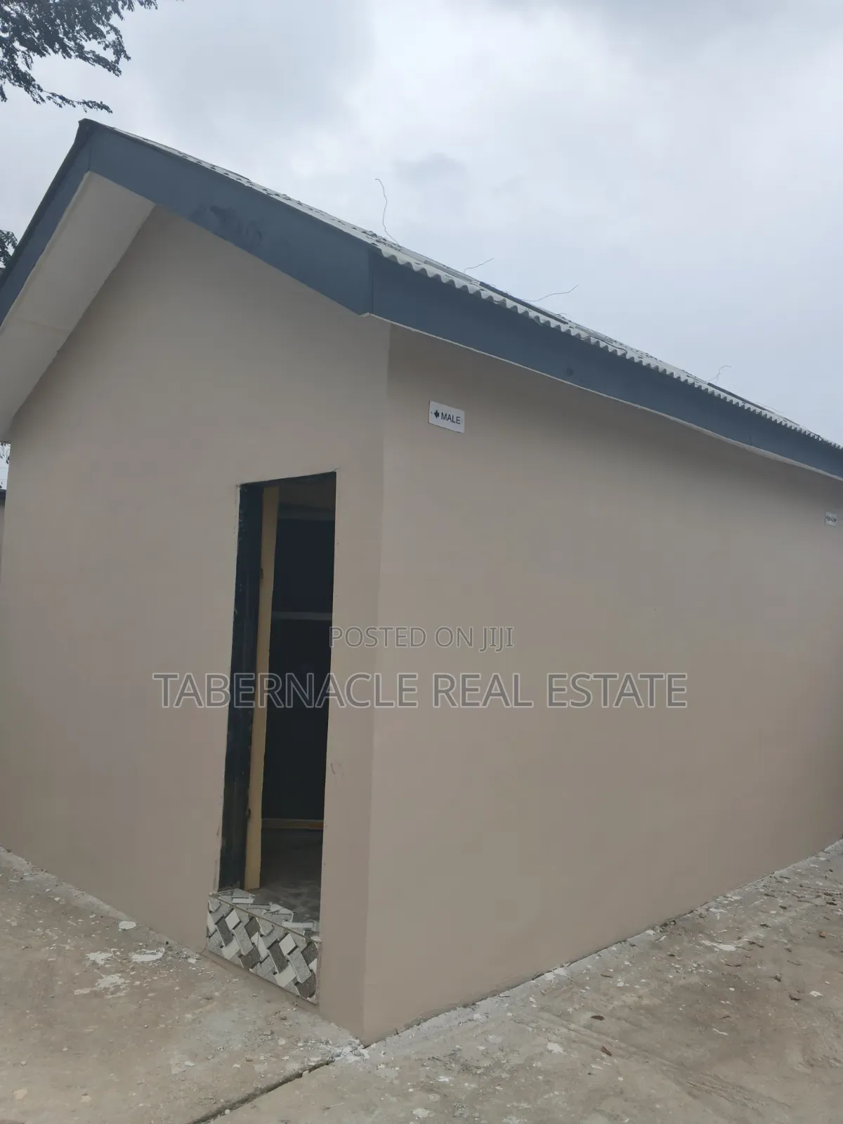 Open -Space Event Center With Tent