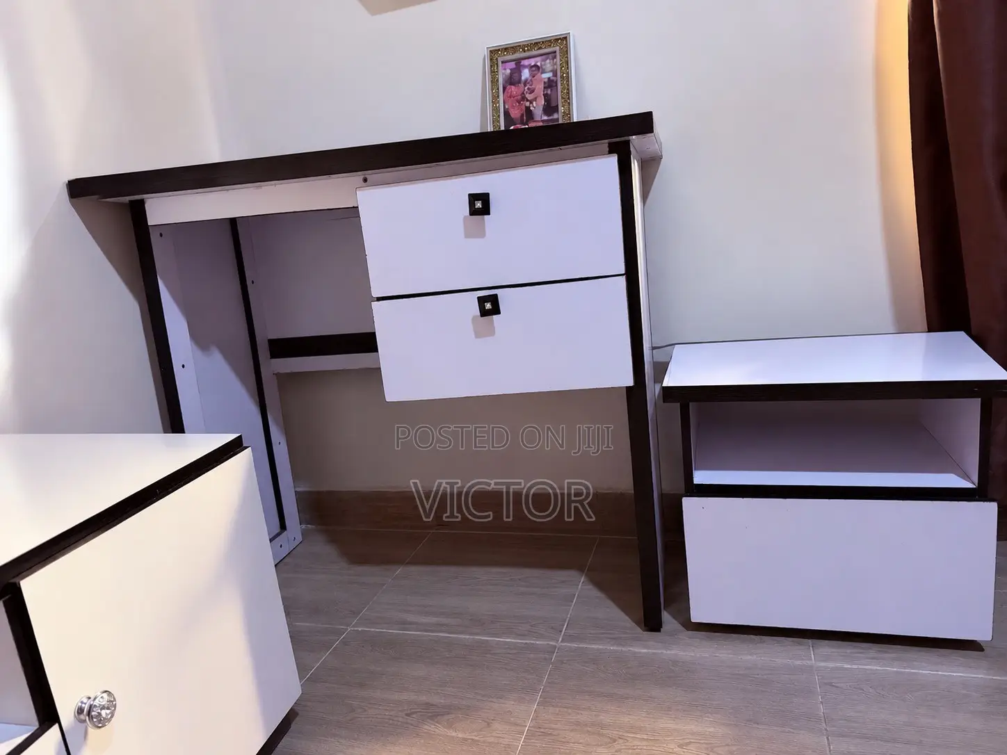 Office/Home Table With Drawer and Side Drawer