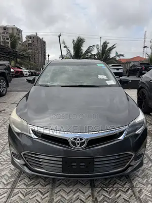 Toyota Avalon XLE Sedar FWD (3.5L 6cyl 6A) 2013 Gray
