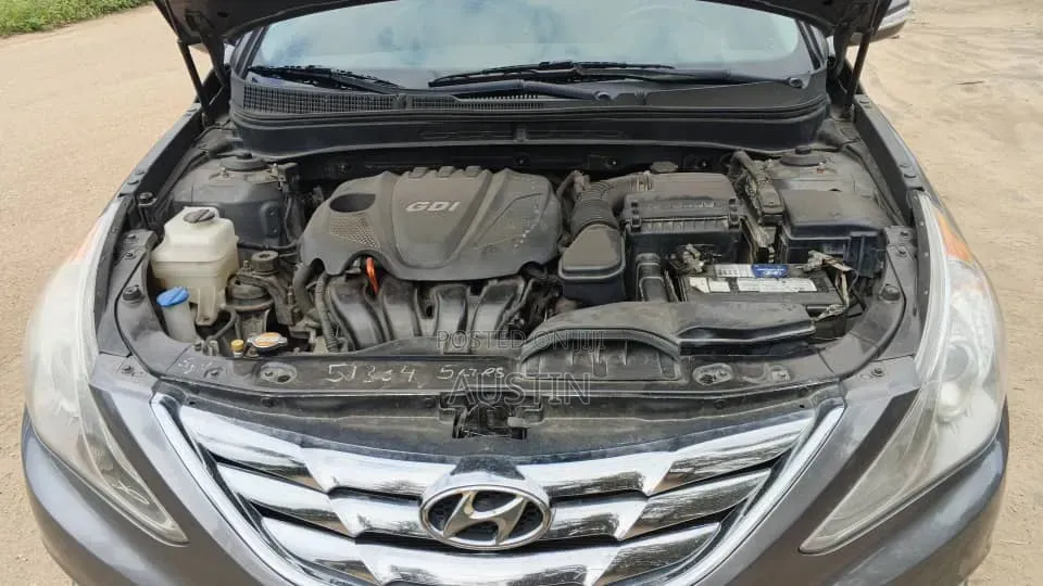 Hyundai Sonata 2011 Gray