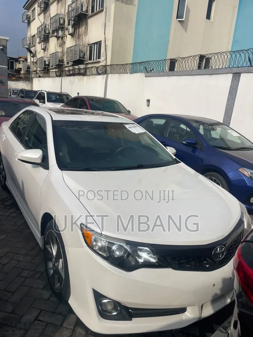 Toyota Camry 2014 White
