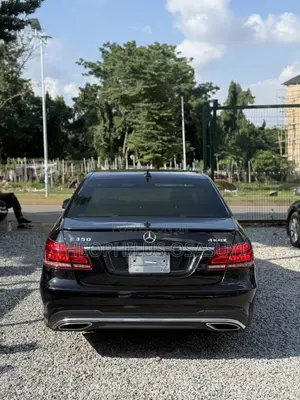 Mercedes-Benz E350 Base 4Matic Sedan AWD (3.5L 6cyl 7A) 2014 Black