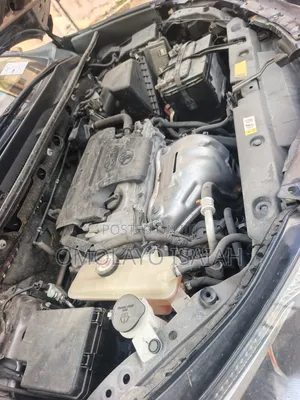 Toyota RAV4 XLE 4dr SUV (2.5L 4cyl 6A) 2018 Gray