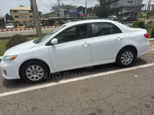 Toyota Corolla 2011 White