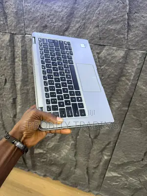 Laptop Dell Latitude 7400 2-in-1 8GB Intel Core i5 SSD 512GB