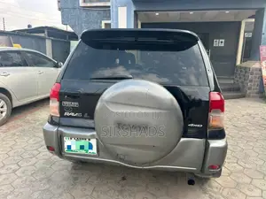 Toyota RAV4 2002 Black