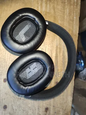 JBL Live 770nc Deep Bass