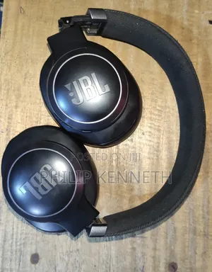 JBL Live 770nc Deep Bass