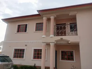 4bdrm Townhouse / Terrace in Gwarinpa for rent