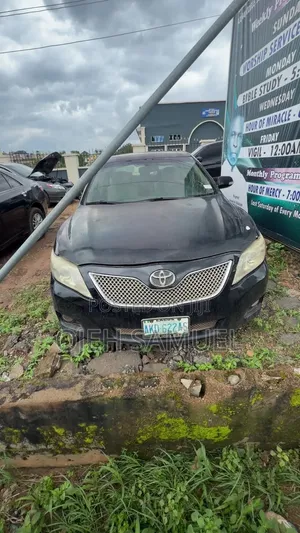 Toyota Camry LE 4dr Sedan (2.4L 4cyl 5A) 2008 Black