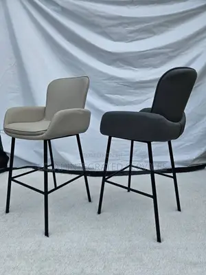 Cushioned Bar Stool