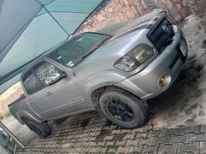 Toyota Tundra 2005 Silver