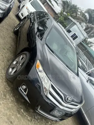 Toyota Venza XLE 2015 Black