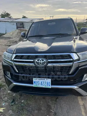 Toyota Land Cruiser Prado 2011 Black
