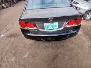 Honda Civic 2005 Gray