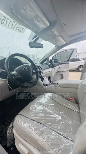 Toyota Venza AWD 2012 Silver