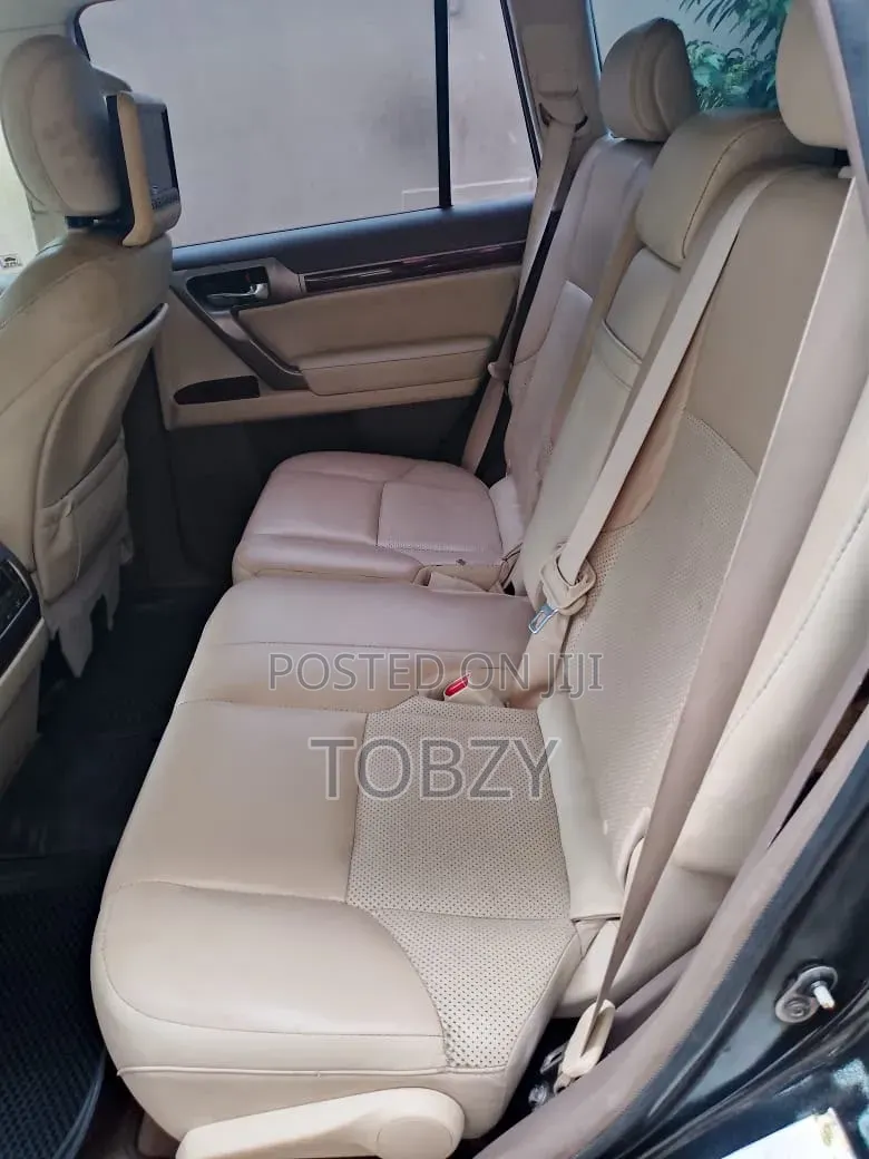 Lexus GX 2011 Black