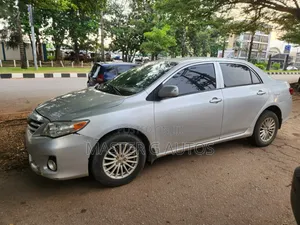 Toyota Corolla 2010 Silver