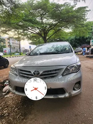 Toyota Corolla 2010 Silver
