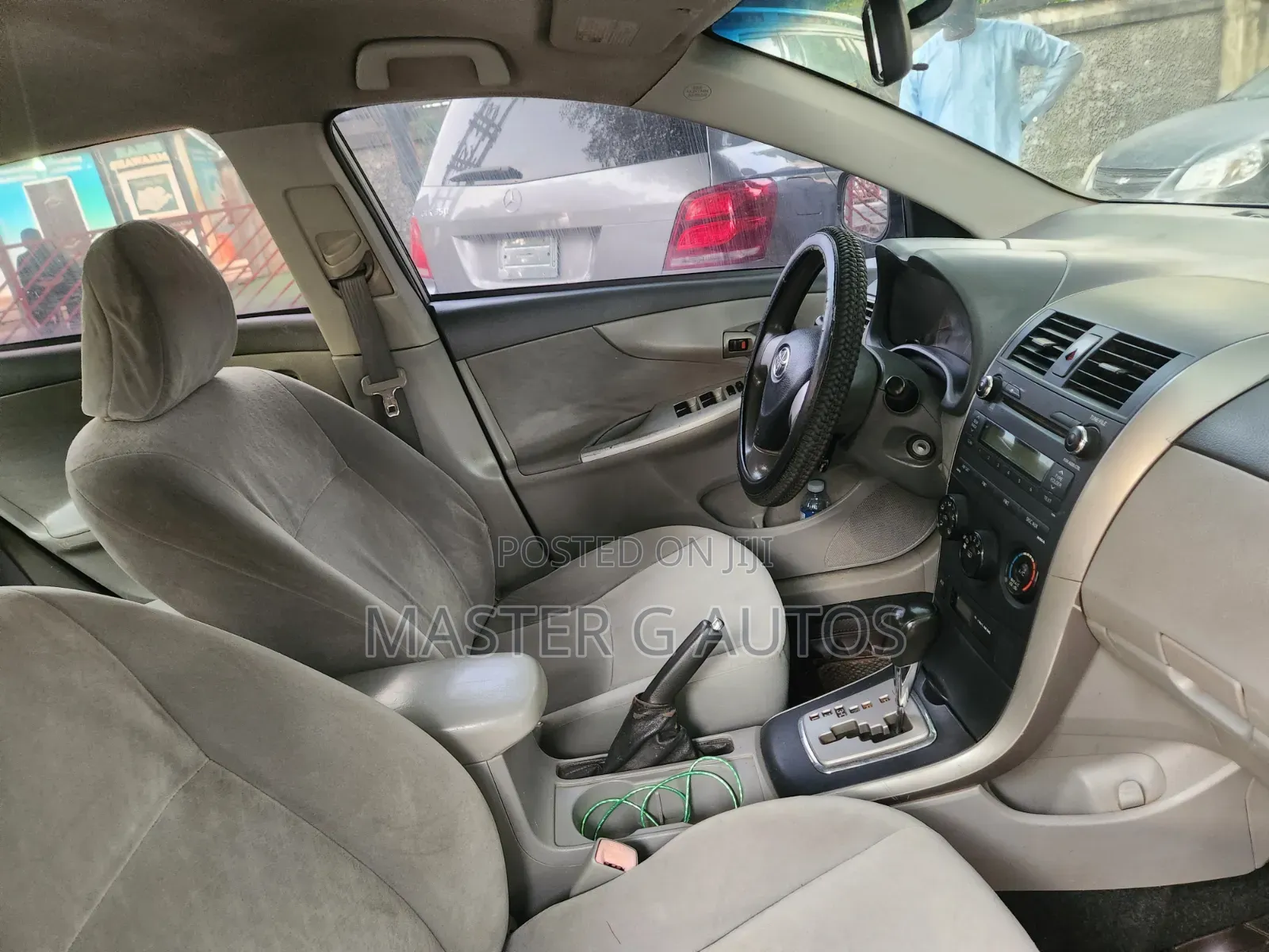 Toyota Corolla 2010 Silver
