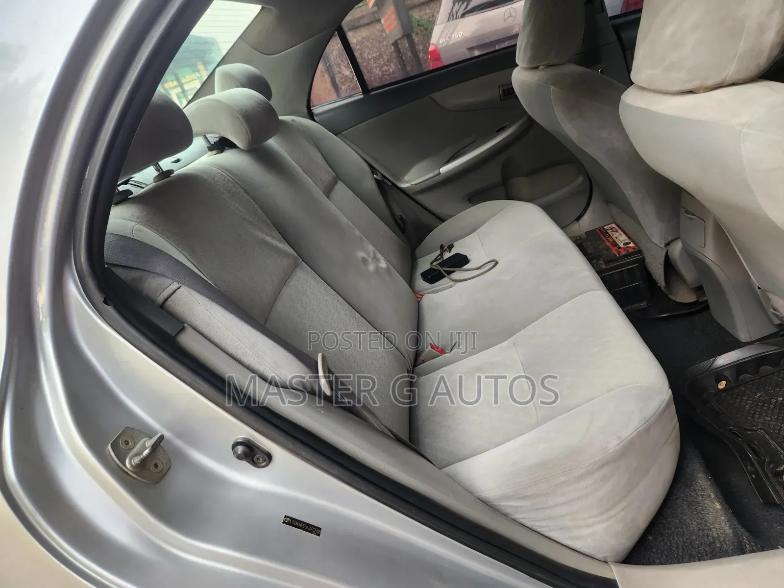 Toyota Corolla 2010 Silver