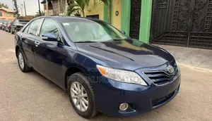 Toyota Camry 2010 Blue