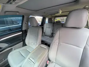 Toyota Highlander 2014 Black