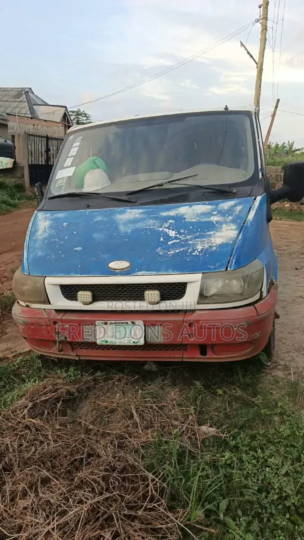Ford Transit 2005 White