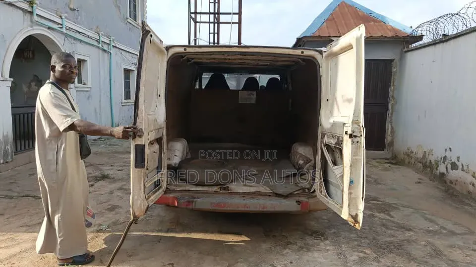 Ford Transit 2005 White