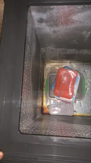 Use Bruhm Deep Freezer 200l