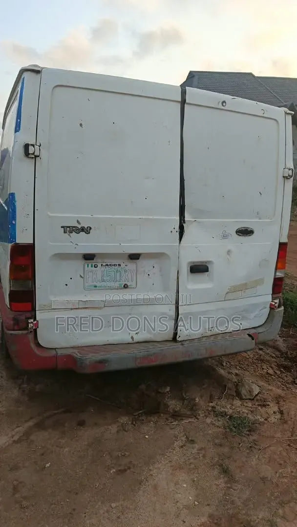 Ford Transit 2005 White