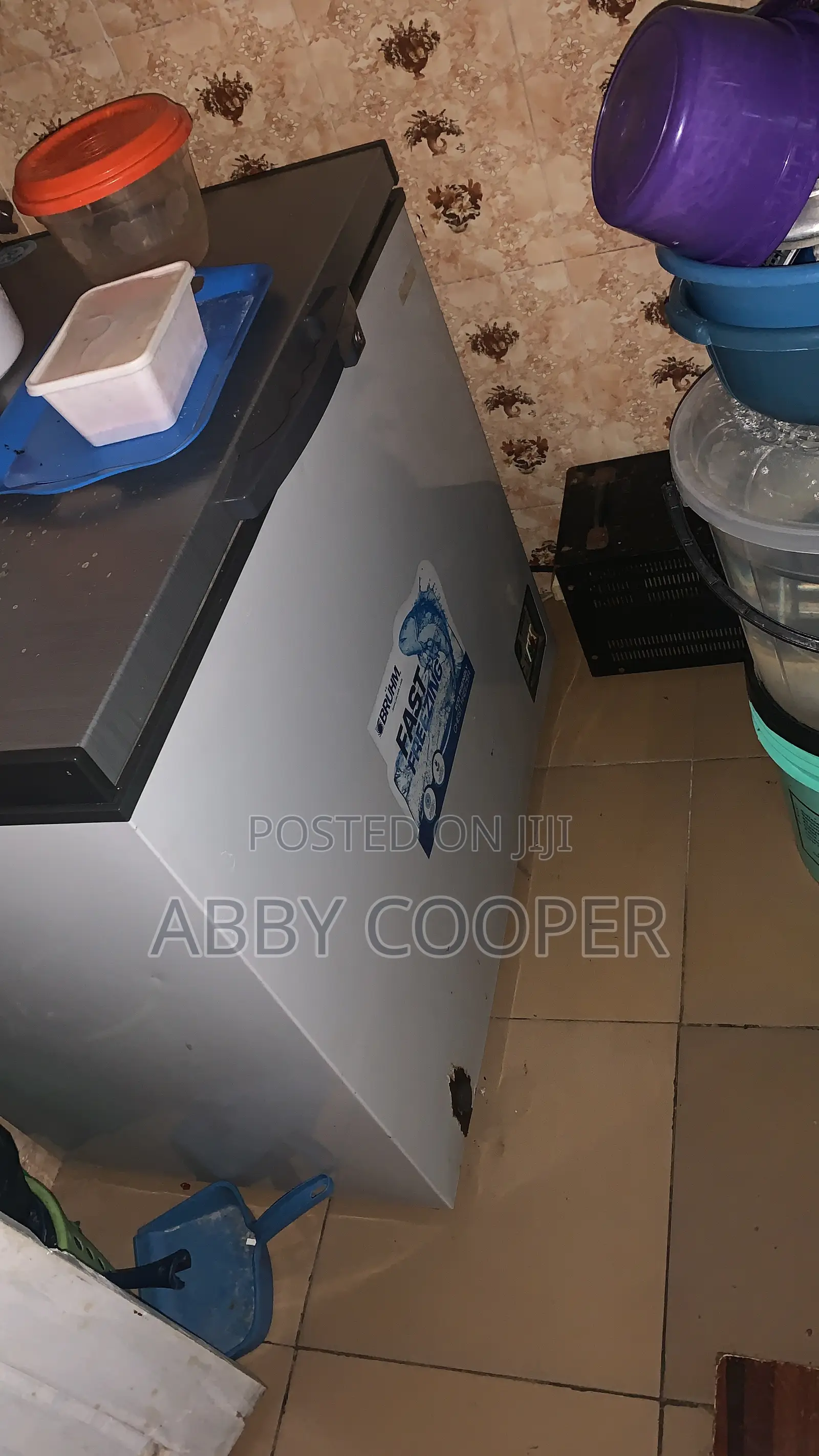 Use Bruhm Deep Freezer 200l