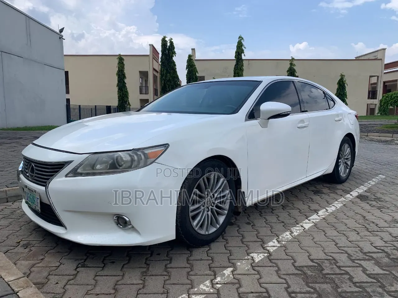 Lexus ES 2013 White