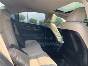 Lexus ES 2013 White