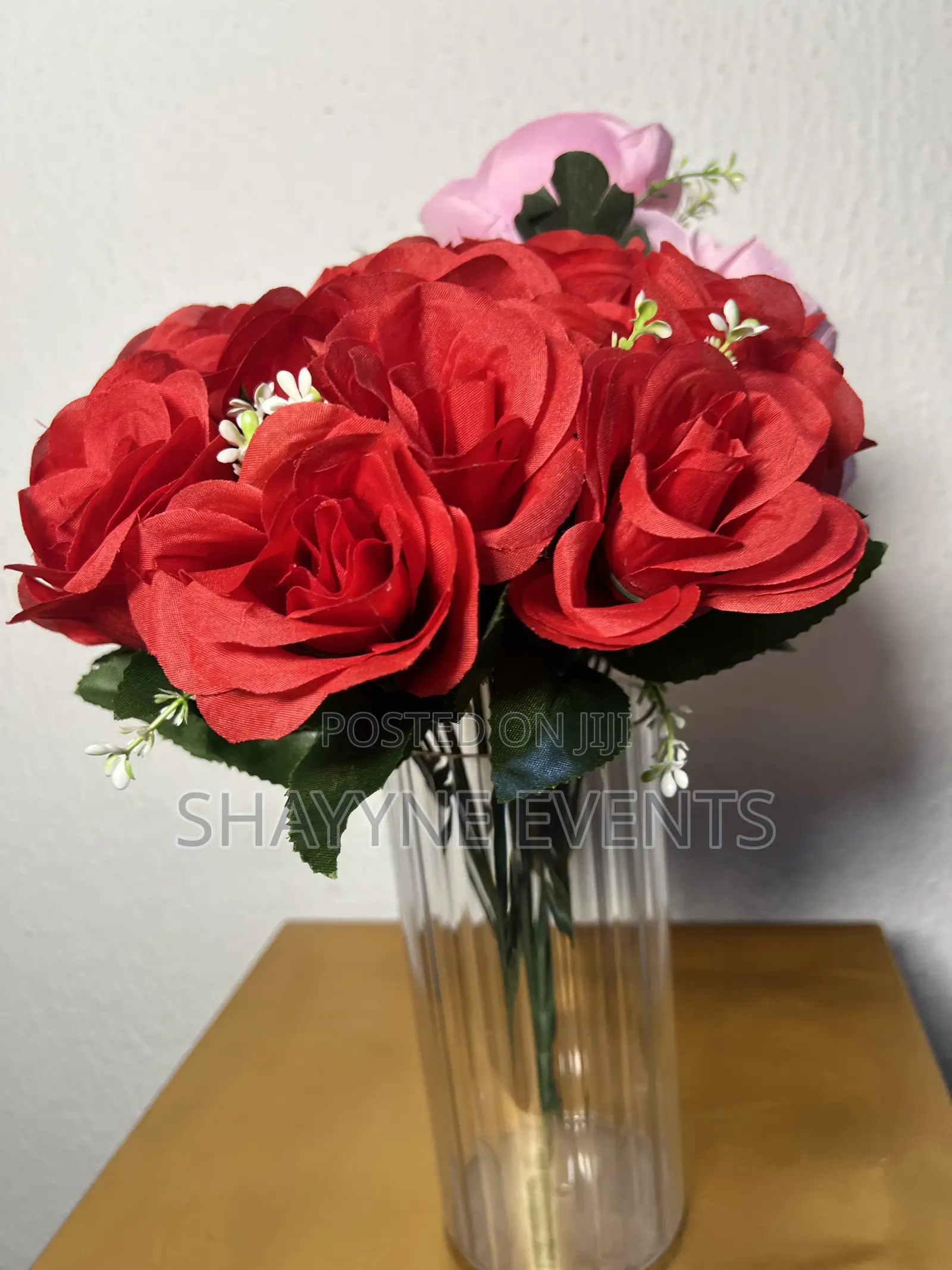 Red Roses Available for Rent
