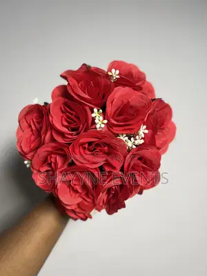 Red Roses Available for Rent