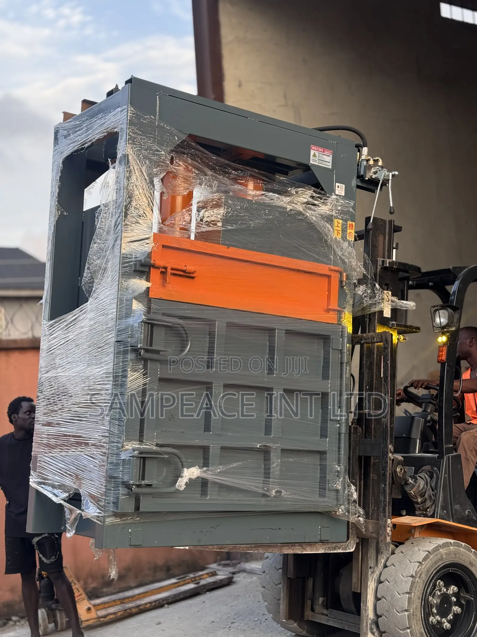 Baling Machine 80 Ton