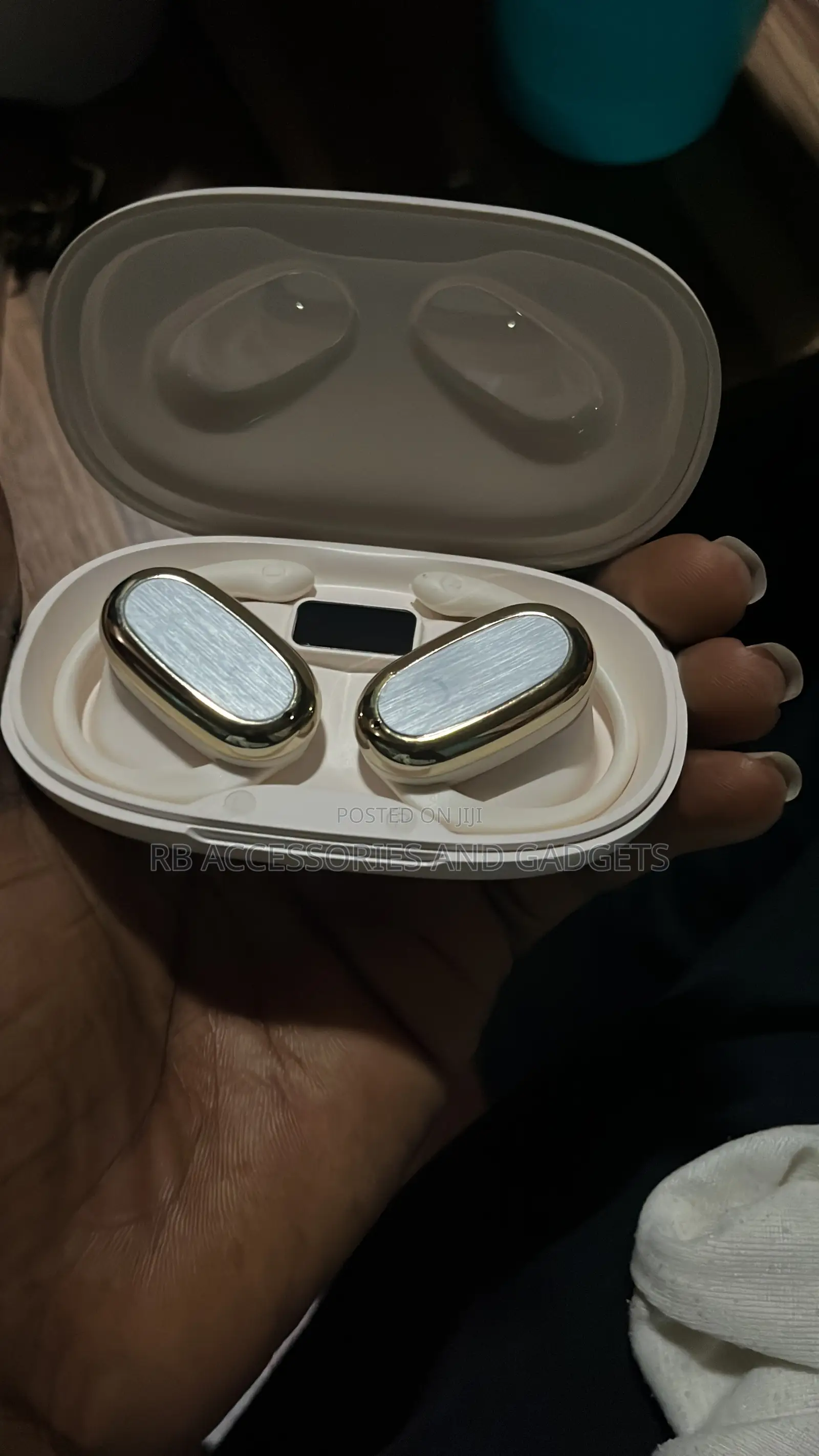 Bluetooth Earbuds