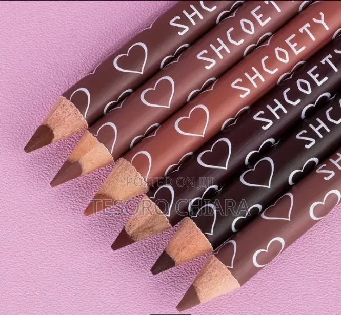 Lip Accessories