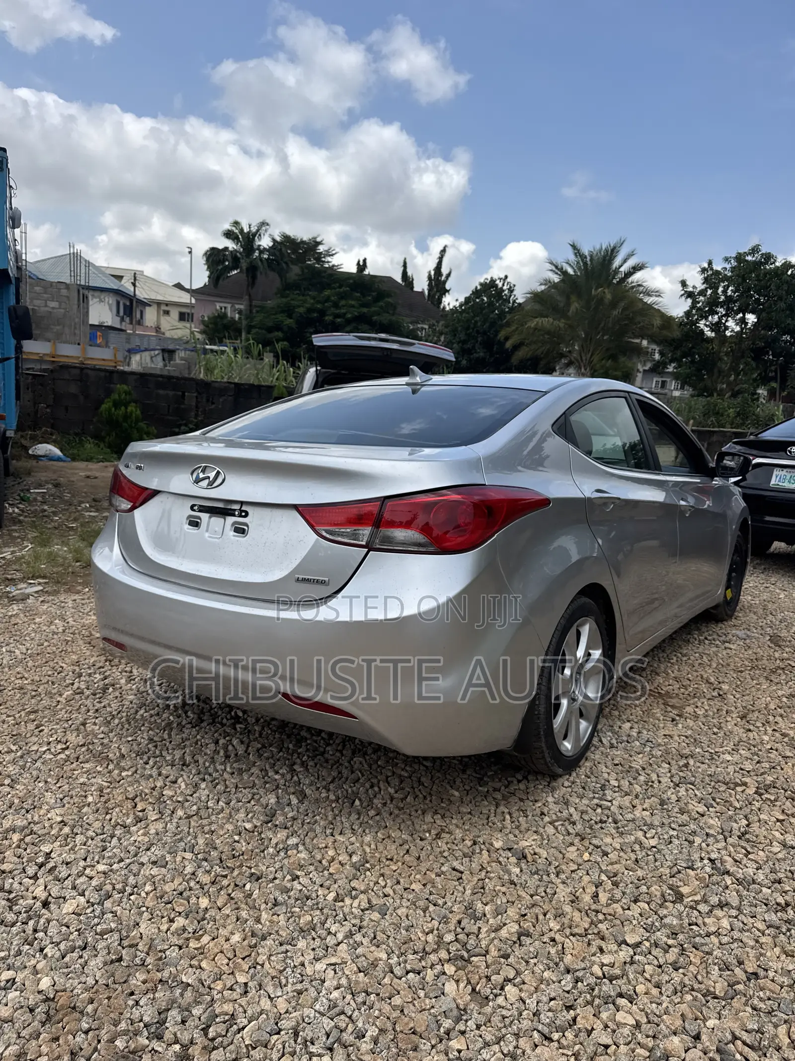 Hyundai Elantra 2012 Silver