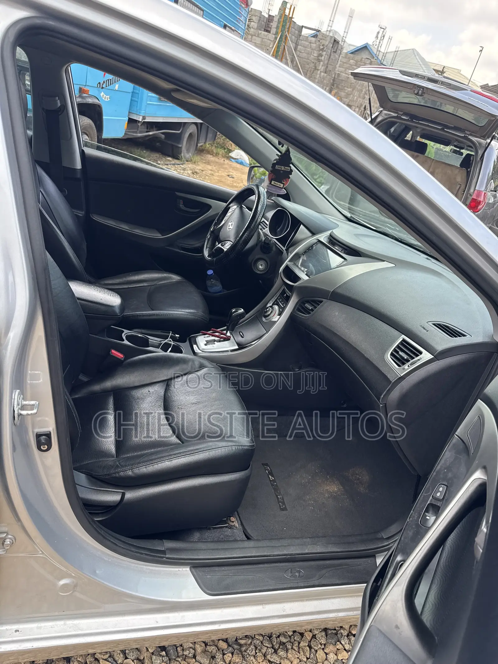 Hyundai Elantra 2012 Silver