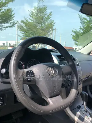 Toyota Corolla 2012 Black