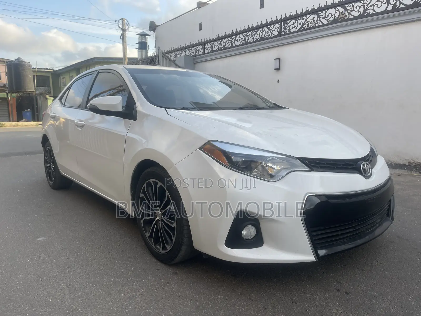 Toyota Corolla 2014 White