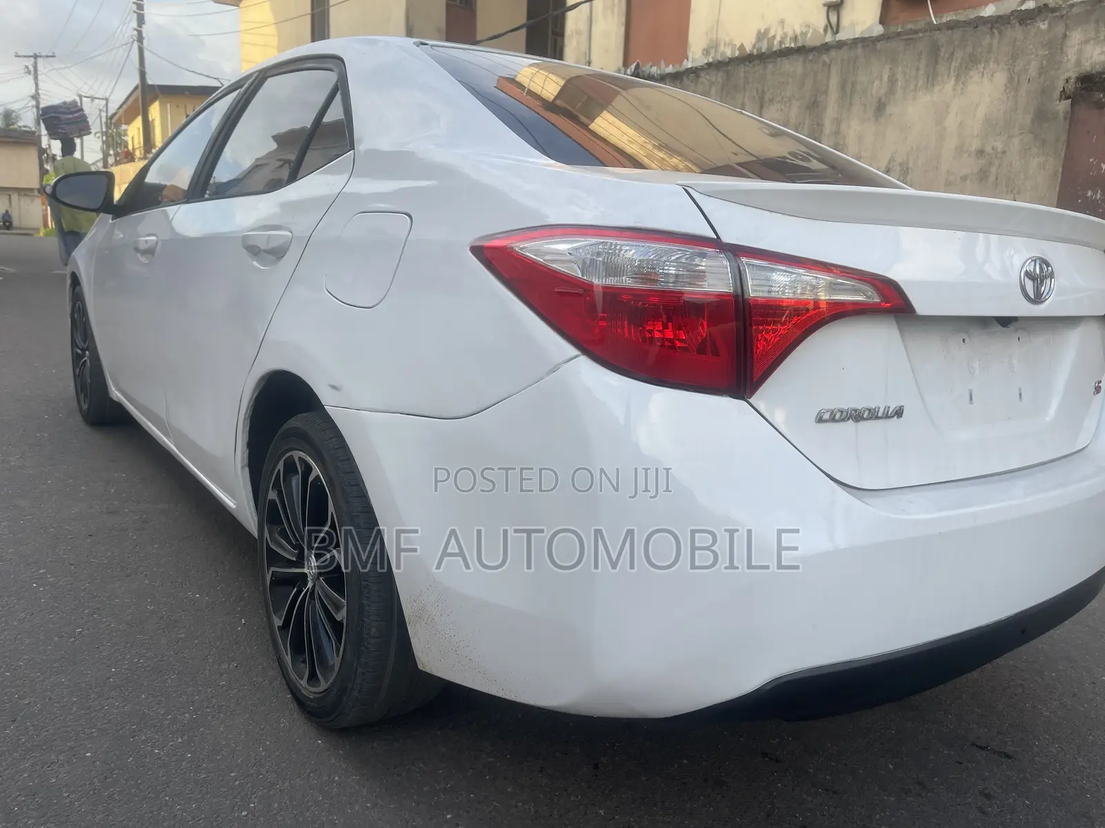 Toyota Corolla 2014 White