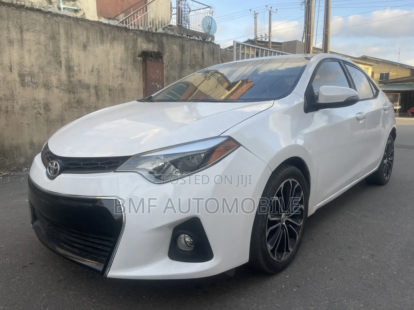 Toyota Corolla 2014 White