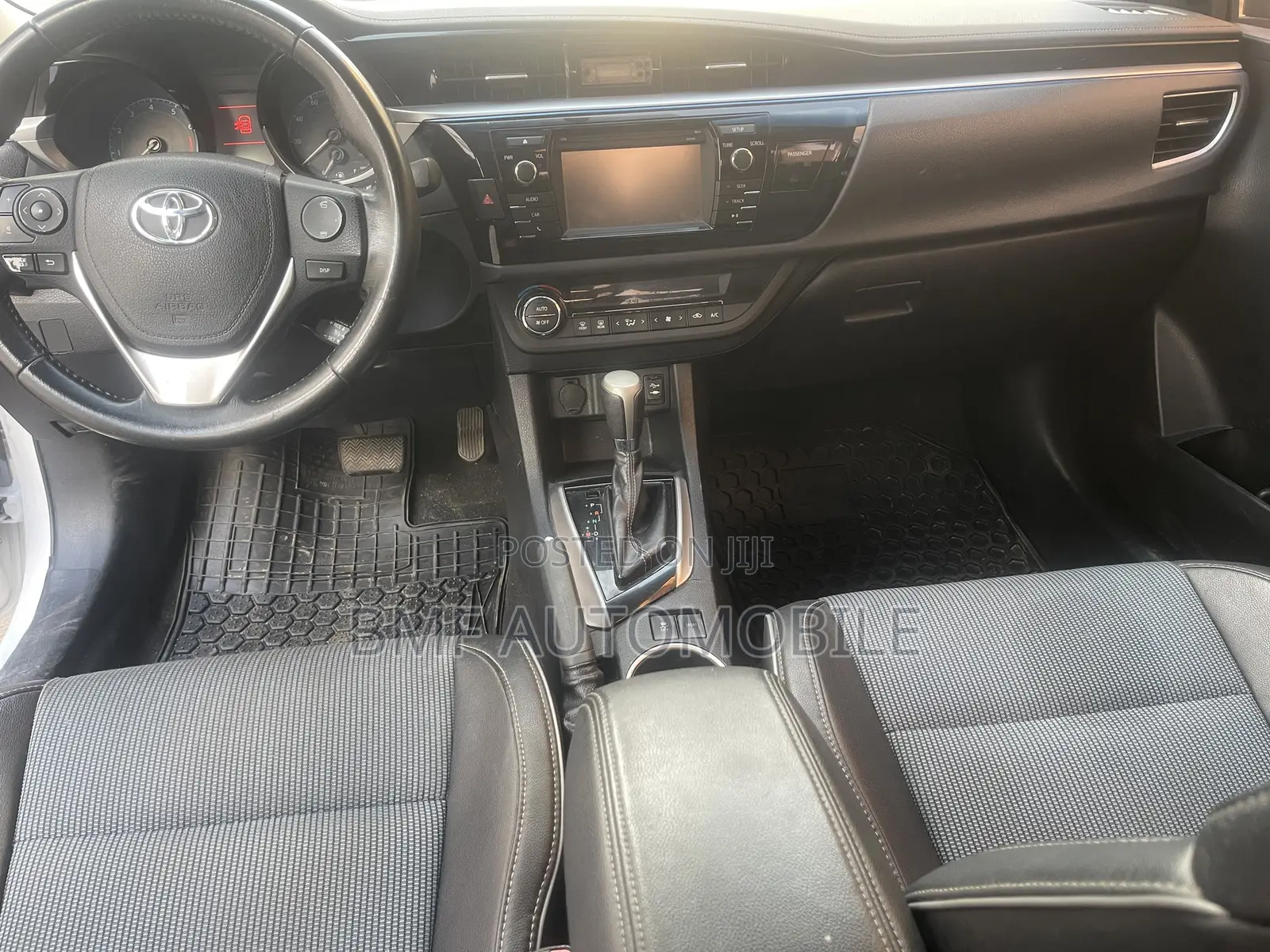 Toyota Corolla 2014 White