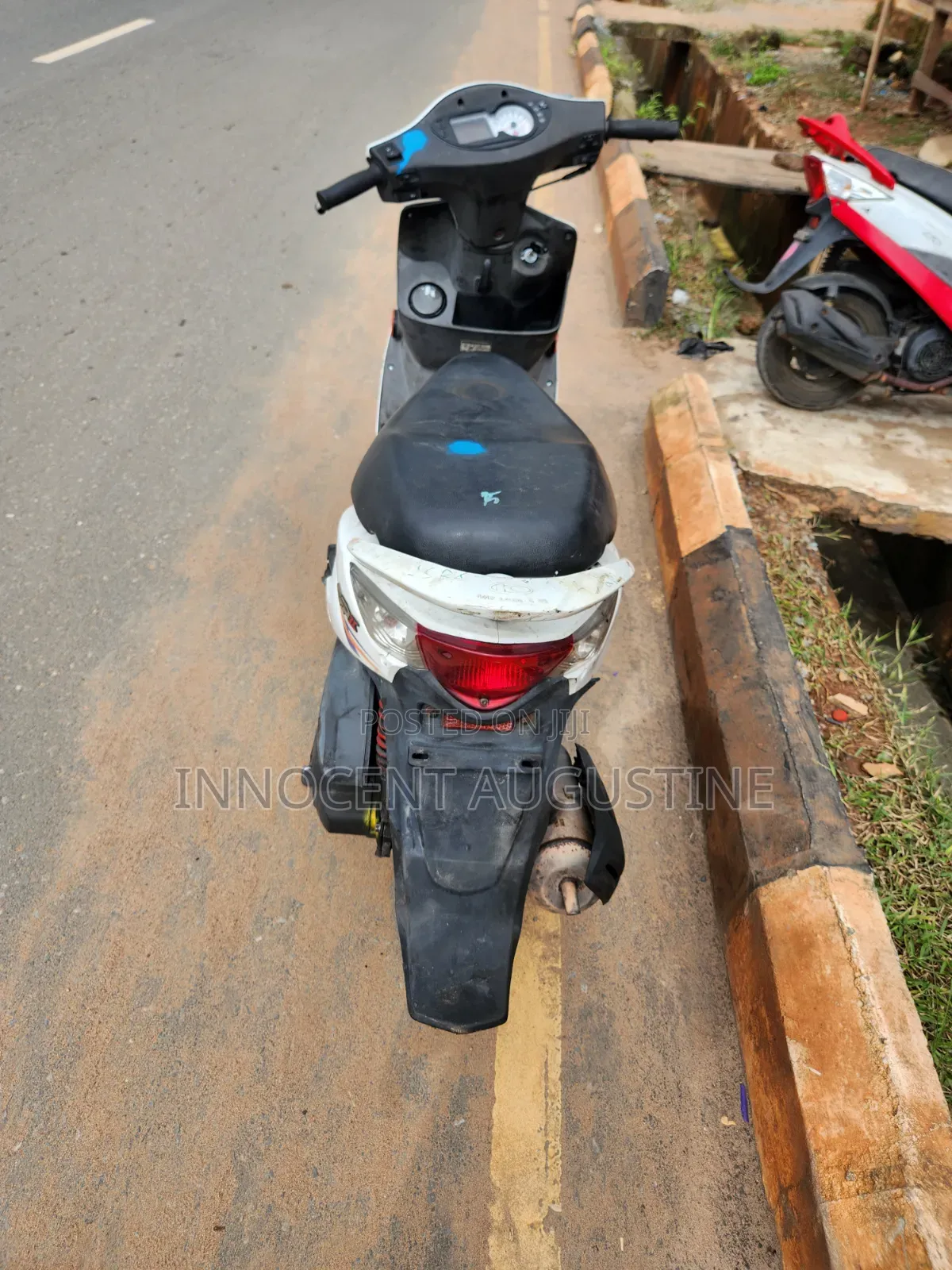 Kymco 2017 White