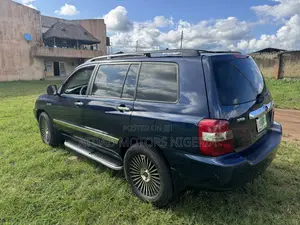 Toyota Highlander V6 AWD 2004 Blue