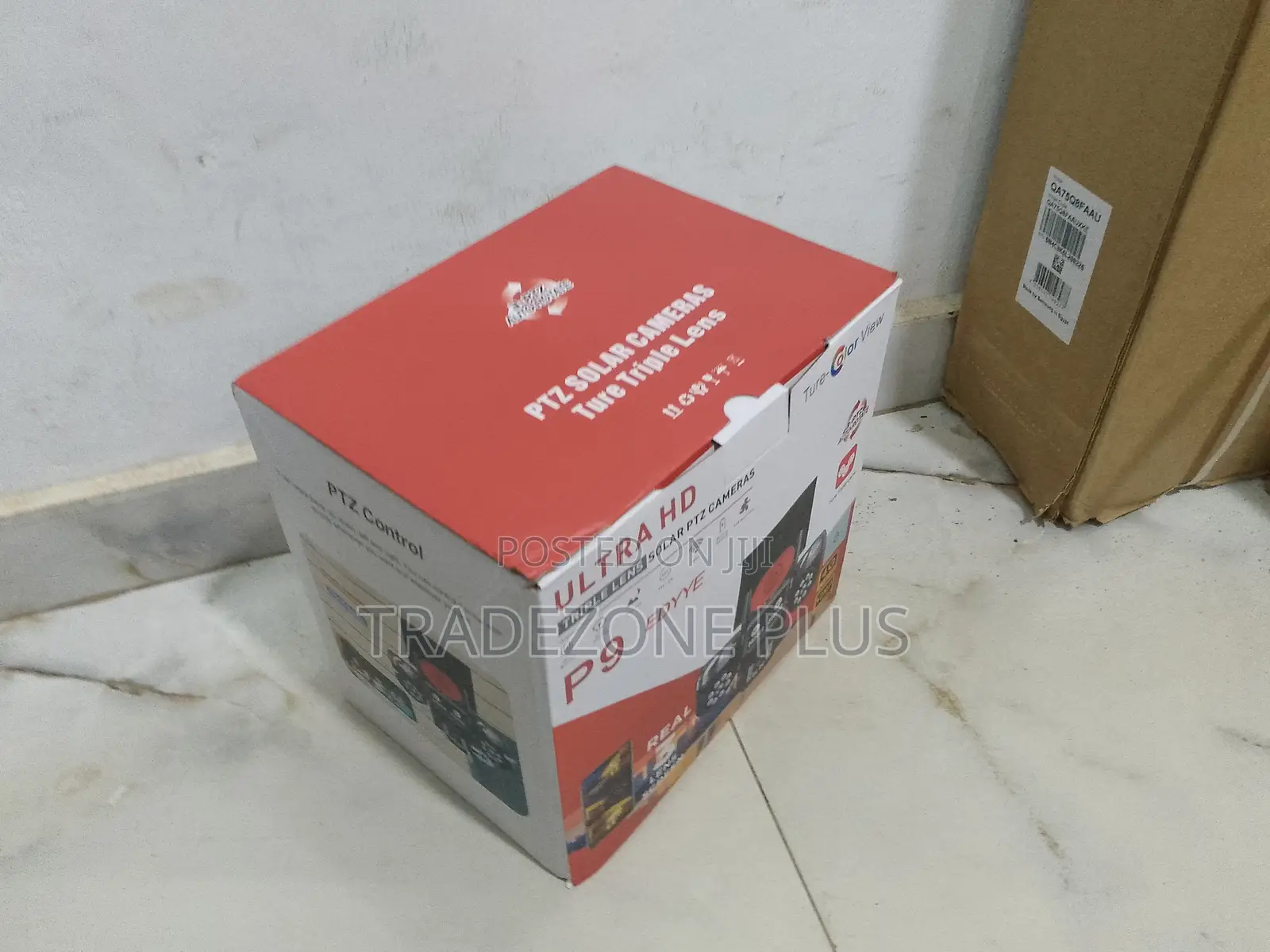 Outdoor Solar PTZ Cam With Multiple Lens